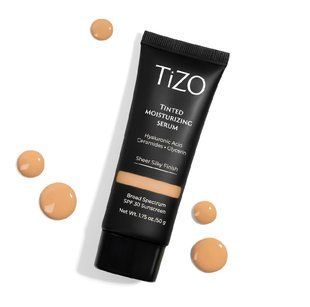Тонуюча сироватка TiZO Tinted Moisturizing Serum Medium 9873 фото